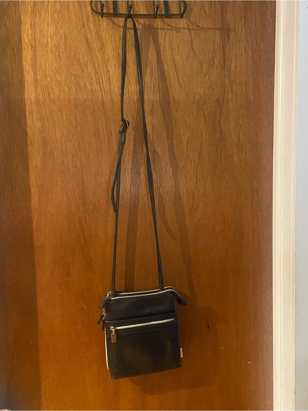 🎃 Stella & Max Black LeatherCrossbody Bag